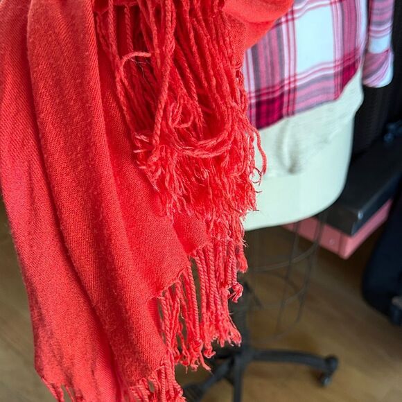 Red Orange Fringe Viscose Wrap Scarf 🧣 Made in India o - Picture 3 of 17